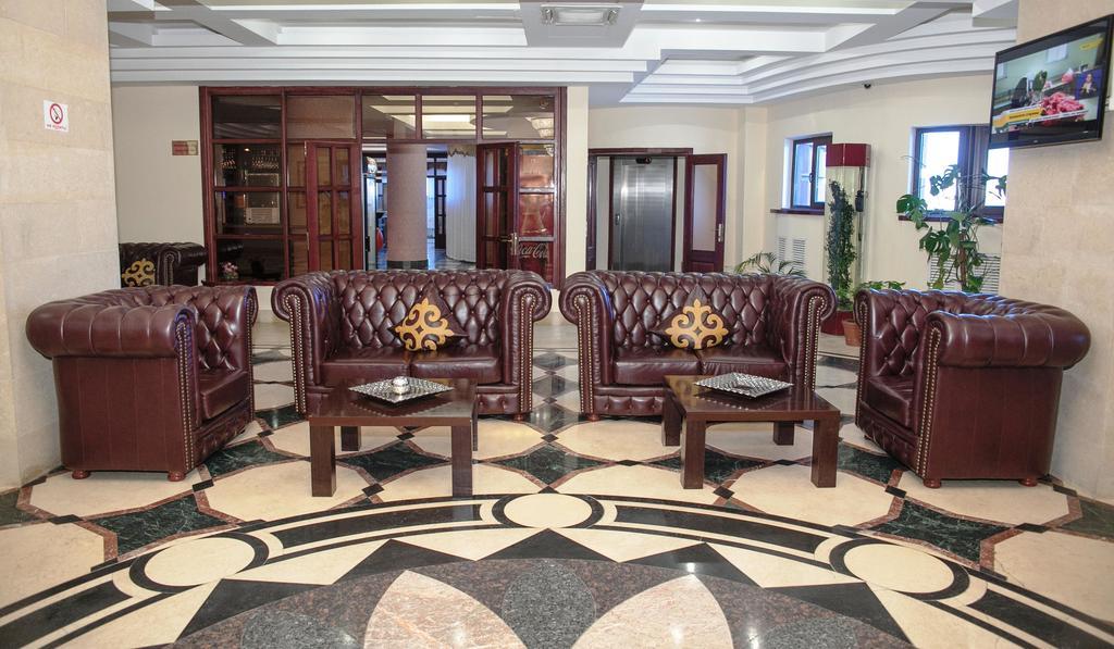 Kazakhstan Hotel Atyrau Exterior photo