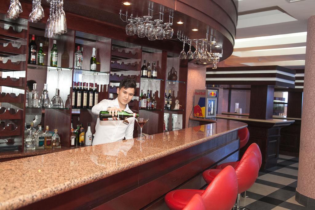 Kazakhstan Hotel Atyrau Exterior photo