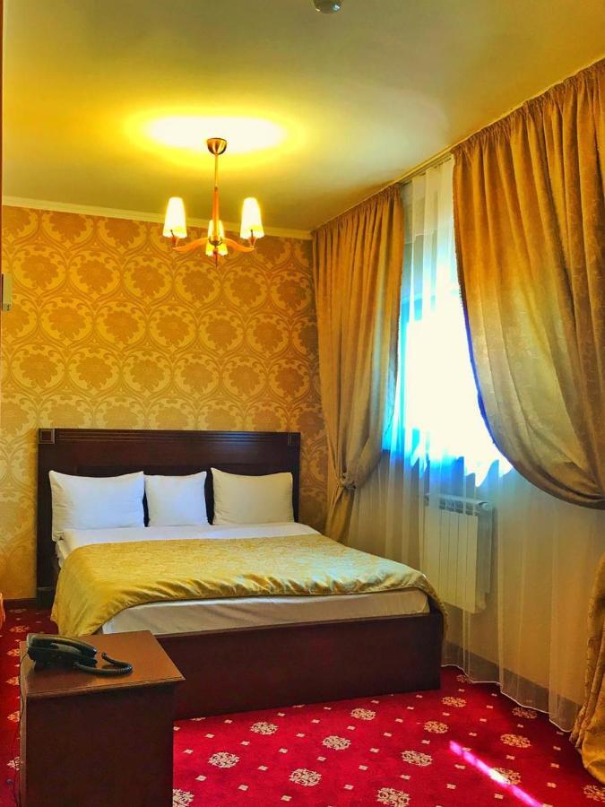Kazakhstan Hotel Atyrau Exterior photo